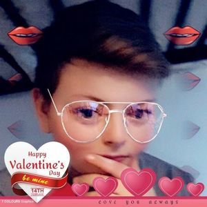 Meet your Posher, Ethan